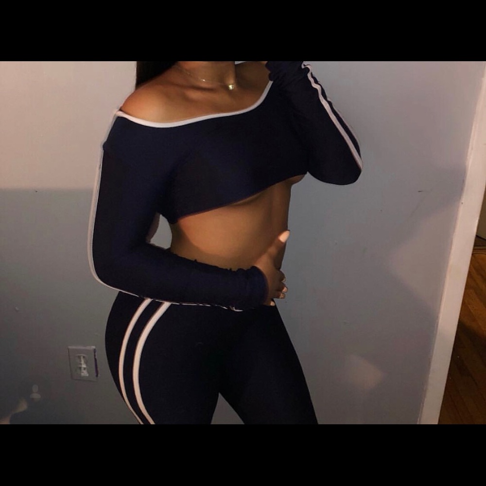 Two piece cropped top+leggings set